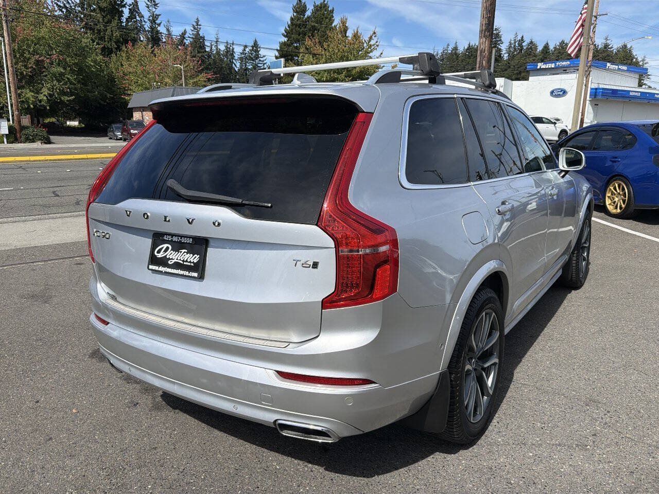Used 2017 Volvo XC90 T6 Momentum w/ Vision Package AWD/4WD image 9