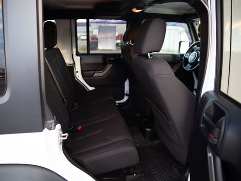 Used 2016 Jeep Wrangler Unlimited Sport image 18