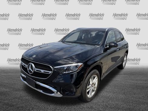 Certified 2023 Mercedes-Benz GLC 300 4MATIC w/ Exclusive Trim Package image 5