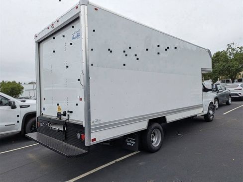New 2025 GMC Savana 3500 Extended w/ Power Convenience Package RWD image 8