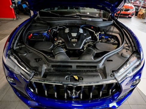 Used 2023 Maserati Levante GT AWD/4WD image 48