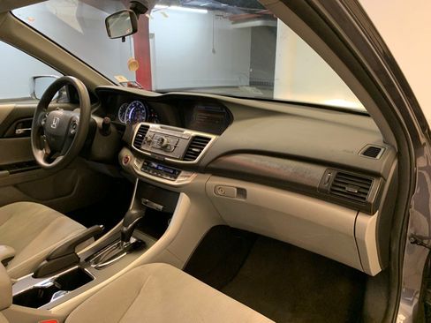 Used 2014 Honda Accord EX image 41