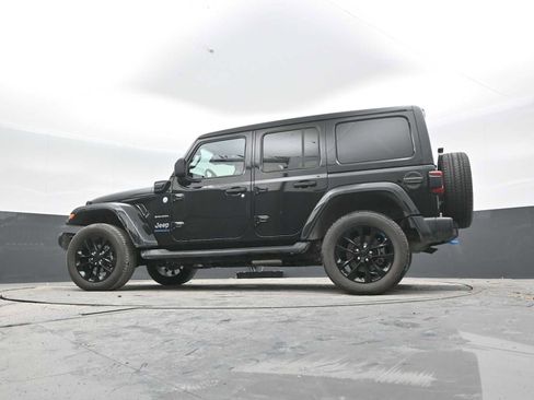 Used 2023 Jeep Wrangler Sahara w/ Cold Weather Group image 24
