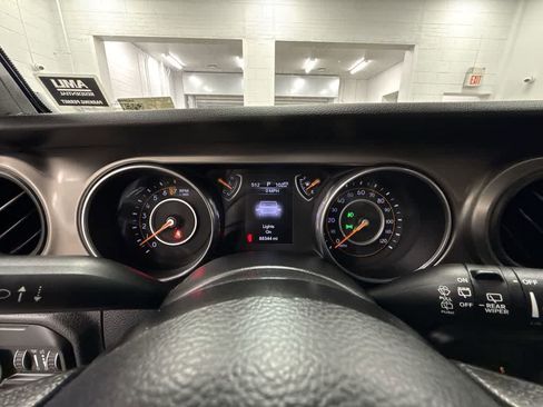 Used 2018 Jeep Wrangler Unlimited Sport AWD/4WD image 29