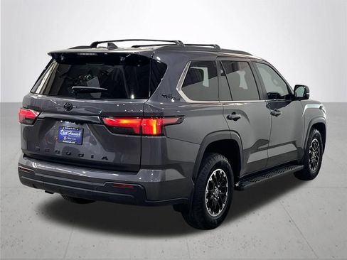 Used 2024 Toyota Sequoia SR5 w/ SR5 Premium Package AWD/4WD image 10