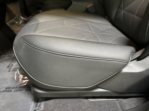 Certified 2024 BMW iX xDrive50 w/ Convenience Package image 15