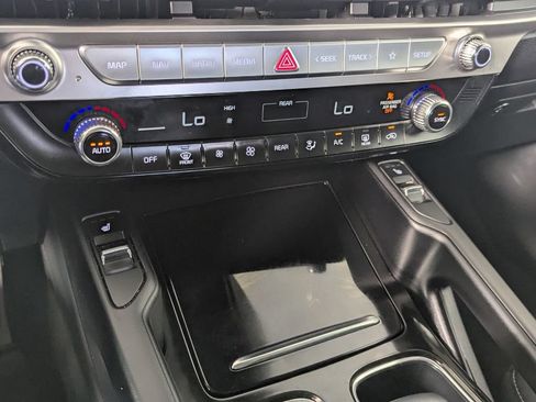 Used 2024 Kia Telluride S w/ S Sunroof Package FWD image 20