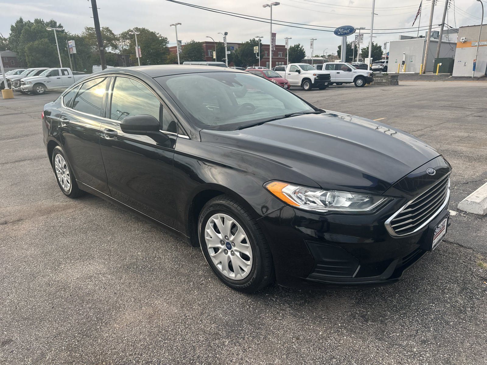 Used 2019 Ford Fusion S FWD image 1