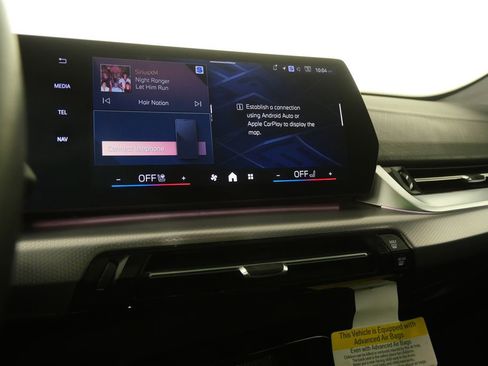 Certified 2025 BMW X2 xDrive28i w/ Premium Package image 19