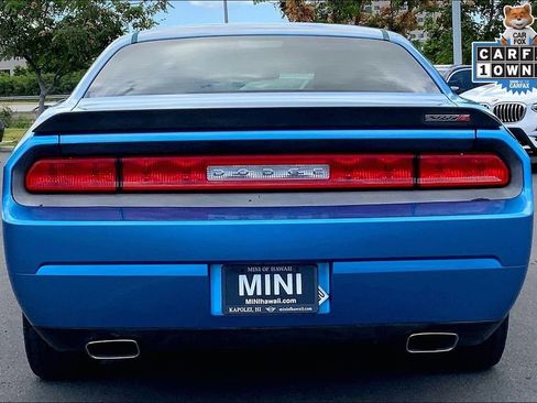 Used 2010 Dodge Challenger SRT8 w/ SRT Option Group II RWD image 4