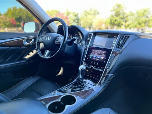 Used 2014 INFINITI Q50 Premium w/ Deluxe Touring Package RWD image 16