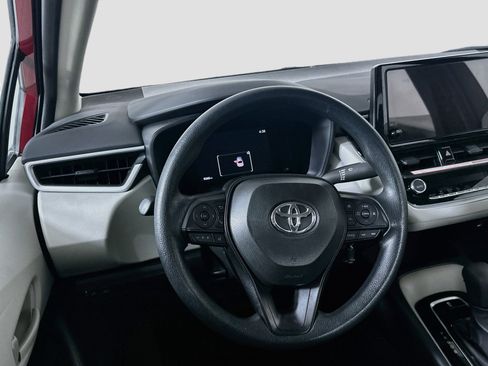 Used 2026 Toyota Corolla LE FWD image 18