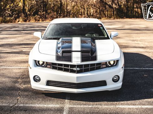 Used 2010 Chevrolet Camaro SS w/ RS Package image 24