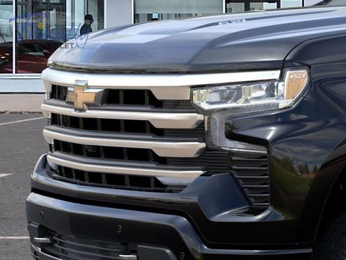 New 2026 Chevrolet Silverado 1500 High Country w/ High Country Premium Package AWD/4WD image 14