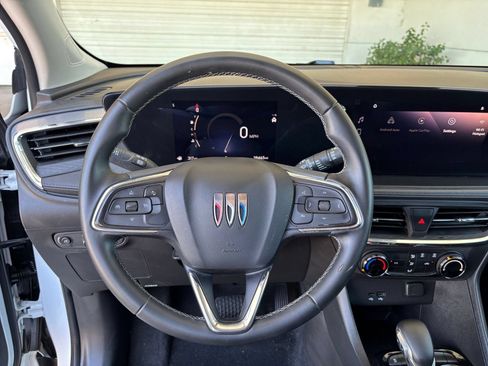 Used 2025 Buick Encore GX Preferred FWD image 28