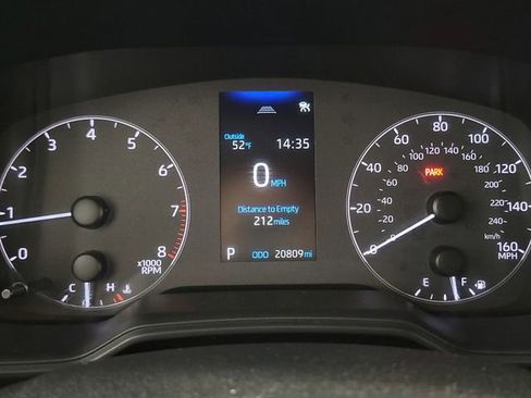 Used 2025 Toyota Corolla SE image 20