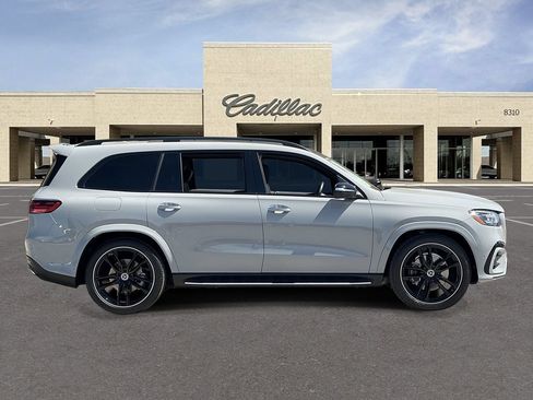 Used 2024 Mercedes-Benz GLS 580 4MATIC image 38