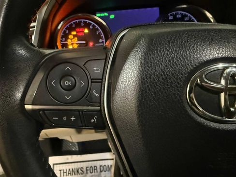 Certified 2018 Toyota Camry XLE image 29