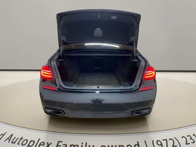 Used 2017 BMW 740i RWD image 84