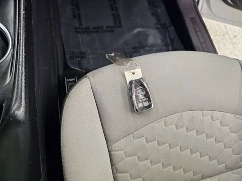 Used 2018 Chevrolet Equinox LT image 22