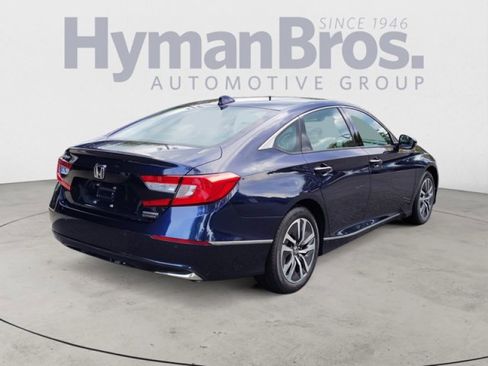 Used 2019 Honda Accord Touring image 3