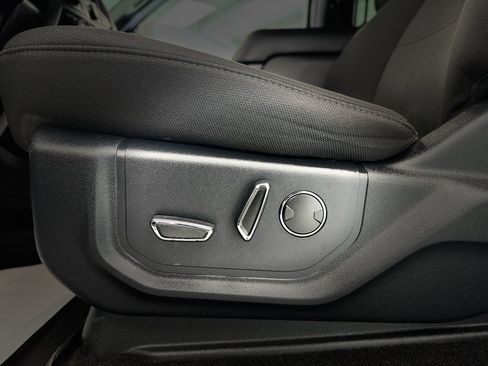 Used 2018 Ford F150 XLT w/ Equipment Group 302A Luxury AWD/4WD image 14