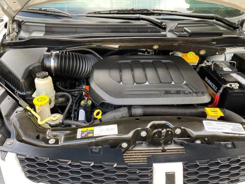 Used 2019 Dodge Grand Caravan GT FWD image 18