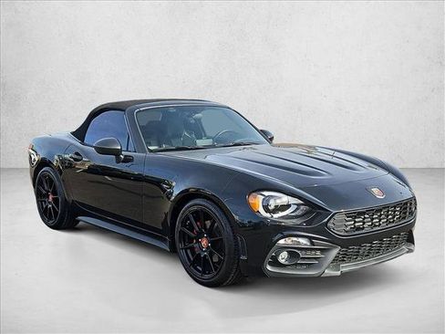 Used 2019 FIAT 124 Spider Abarth w/ Visibility Group image 3