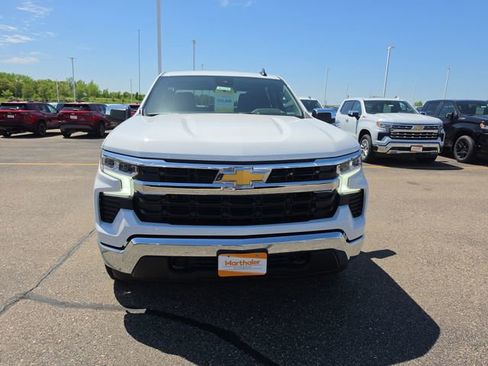 New 2026 Chevrolet Silverado 1500 LT w/ Z71 Off-Road Package AWD/4WD image 3