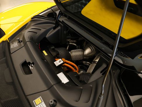 Used 2025 Ferrari 296 GTS image 17