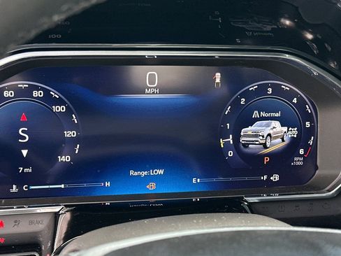 New 2026 Chevrolet Silverado 1500 LT w/ Z71 Off-Road Package image 24