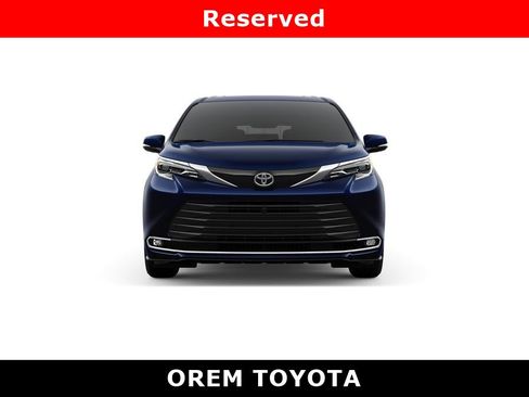 New 2026 Toyota Sienna Platinum image 17