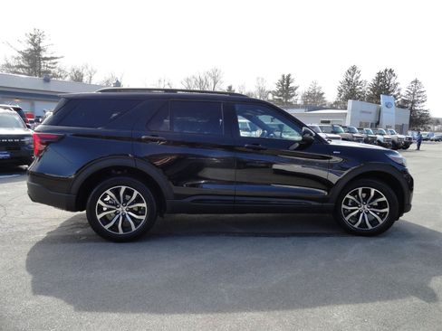 New 2026 Ford Explorer ST-Line AWD/4WD image 4