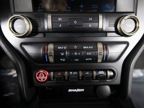 Used 2017 Ford Mustang Shelby GT350R image 21