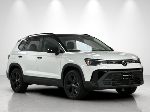 New 2026 Volkswagen Taos SE AWD/4WD image 7