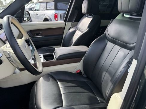 Used 2023 Land Rover Range Rover SE AWD/4WD image 5