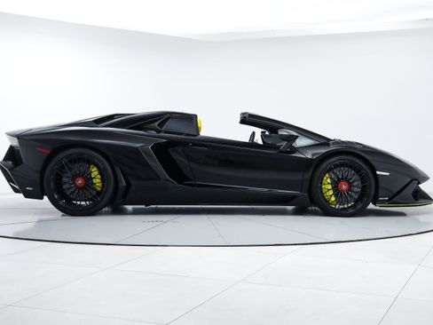 Used 2015 Lamborghini Aventador LP 720-4 50th Anniversario AWD/4WD image 8