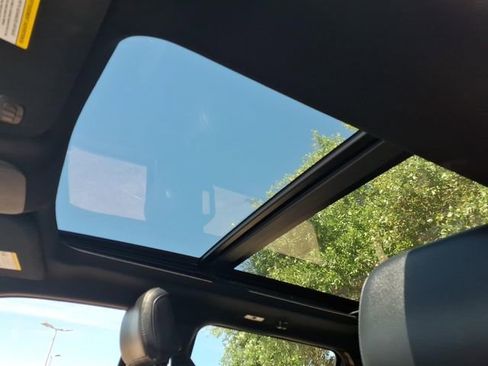 Used 2021 Ford F150 Lariat w/ Equipment Group 502A High AWD/4WD image 22