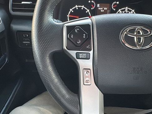 Used 2022 Toyota 4Runner SR5 Premium w/ Moonroof Package image 19