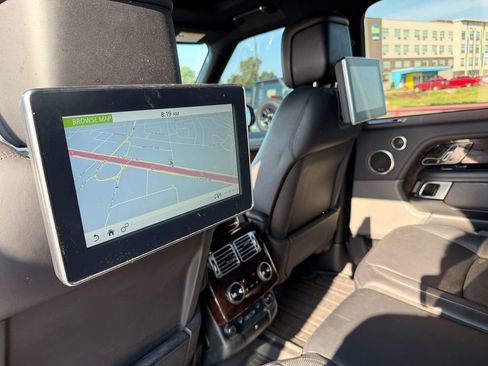 Used 2019 Land Rover Range Rover Supercharged AWD/4WD image 9