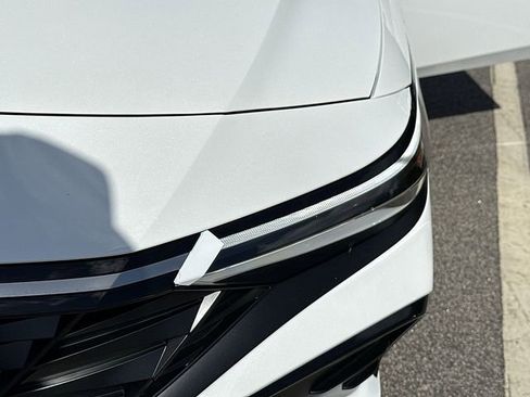 New 2025 Hyundai Elantra Limited w/ Cargo Package FWD image 39