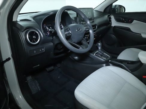 Used 2022 Hyundai Kona SEL image 17