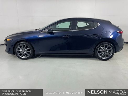 Used 2025 MAZDA MAZDA3 s FWD image 9