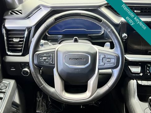 Used 2025 GMC Sierra 1500 Denali AWD/4WD image 9