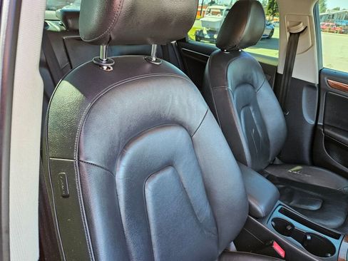 Used 2009 Audi A4 2.0T Premium image 10