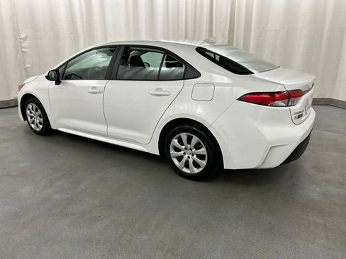 Used 2024 Toyota Corolla LE FWD image 3