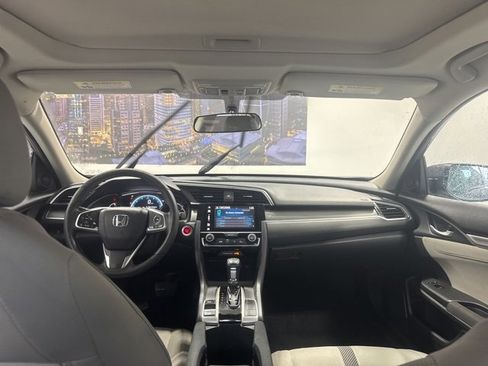 Used 2018 Honda Civic EX image 16