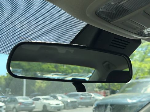 Used 2019 Honda Accord LX image 33