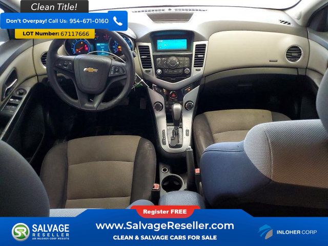 Used 2013 Chevrolet Cruze LS FWD image 11