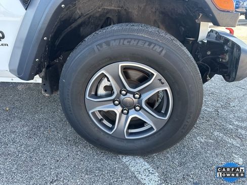 Used 2023 Jeep Wrangler Sport S image 42